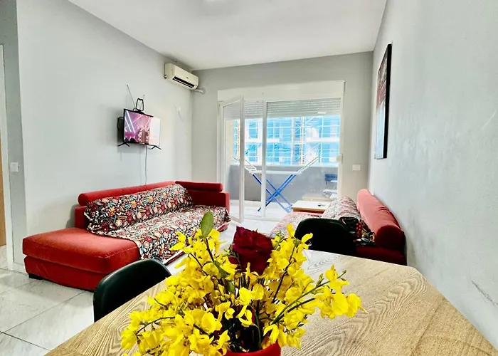Perfect Location, Beautiful Apartment